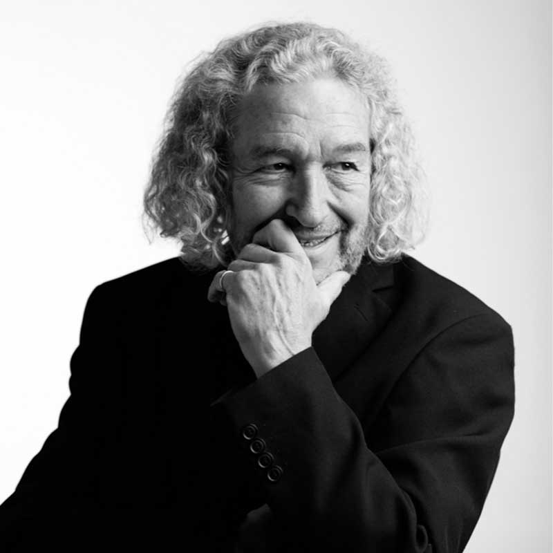 schwarzweisses Portraitbild von Jean Grädel